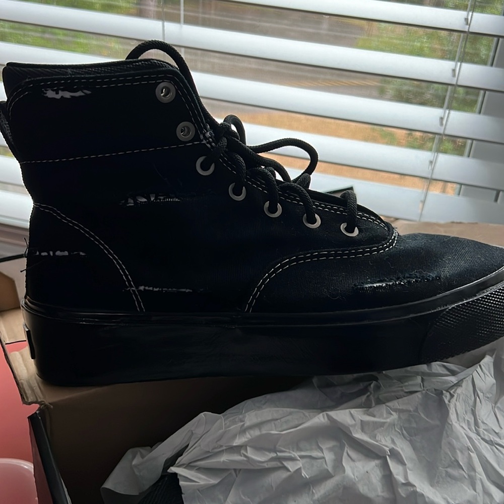 CONVERSE SIZE 8.5 MEN